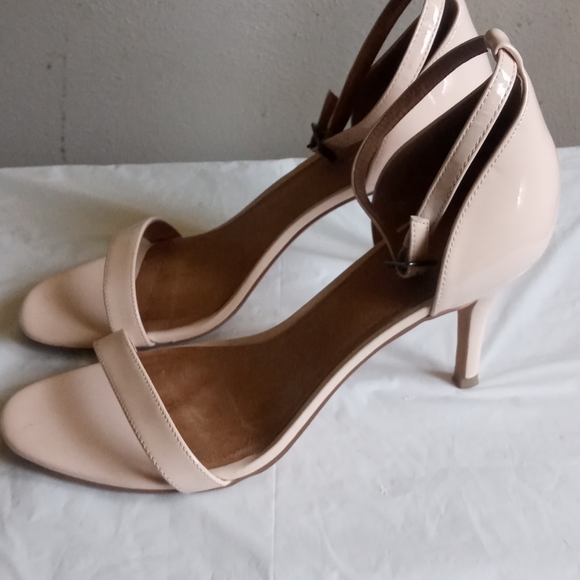 Halogen Shoes - Picture 3 of 6